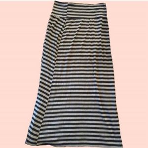 Maxi Gray Striped Skirt